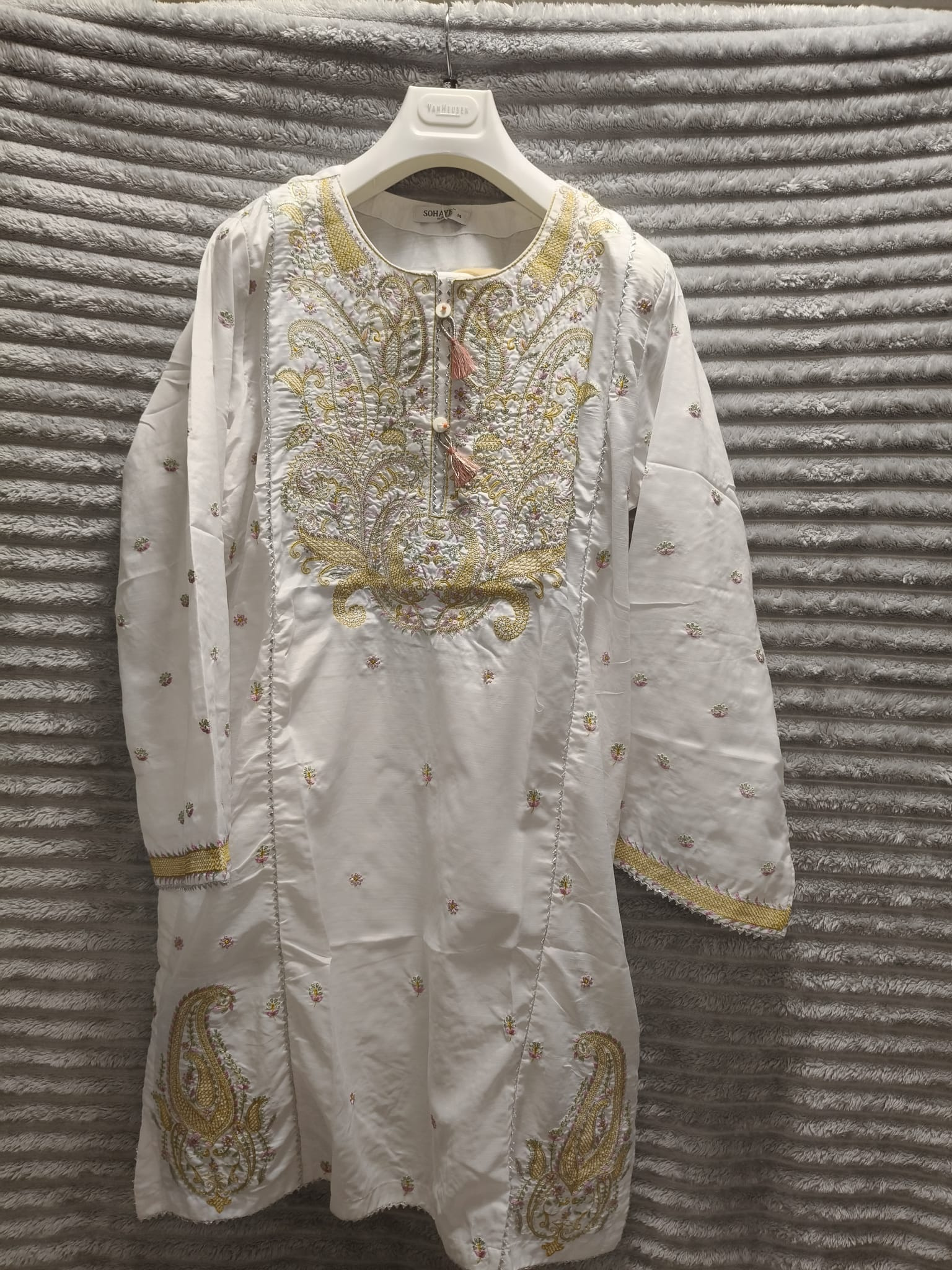 Ivory Enchant – Sohaye Luxury Kurta Ensemble - Image 2