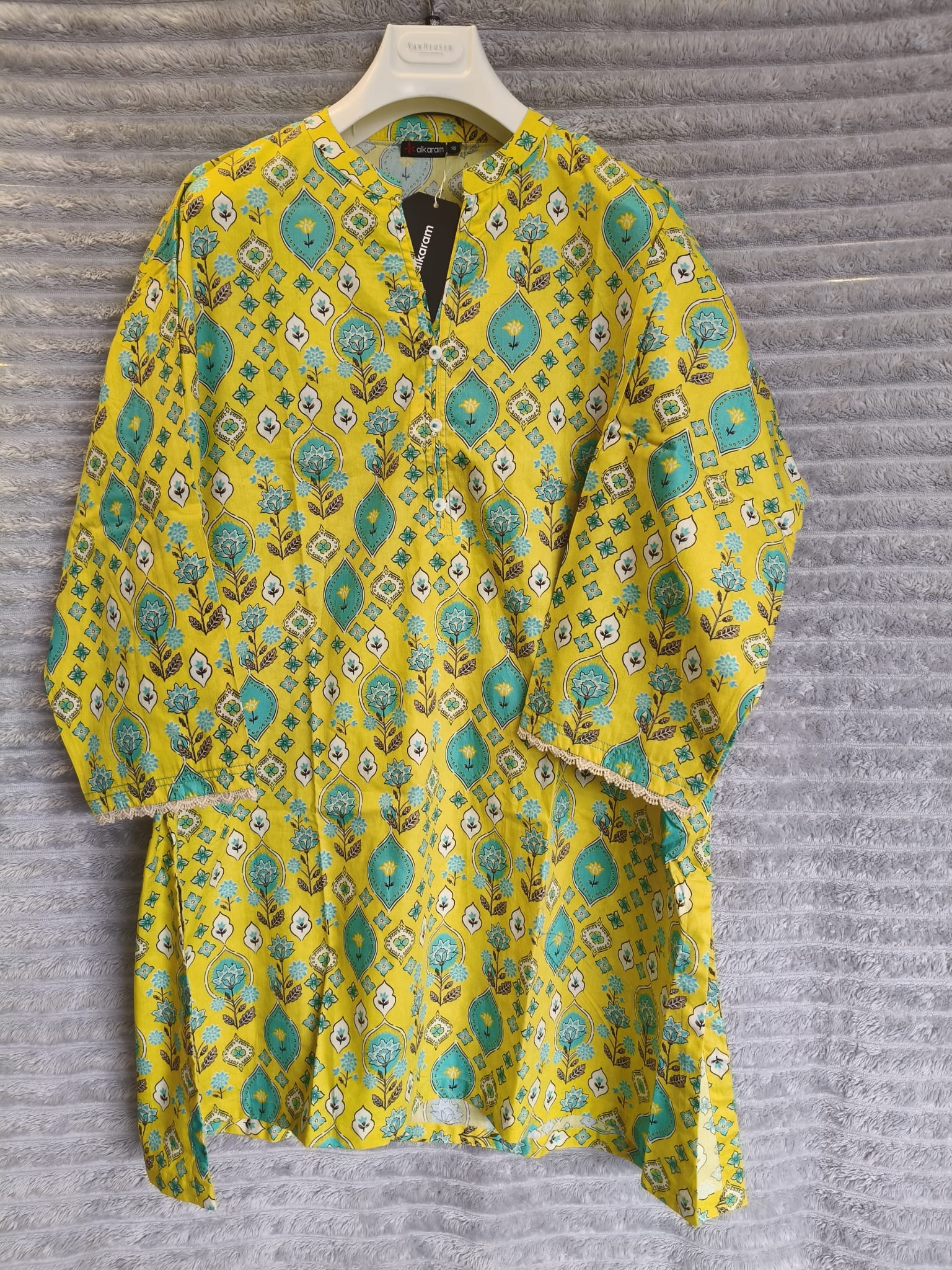 Zest Bloom – Alkaram Luxe Yellow Ensemble - Image 2