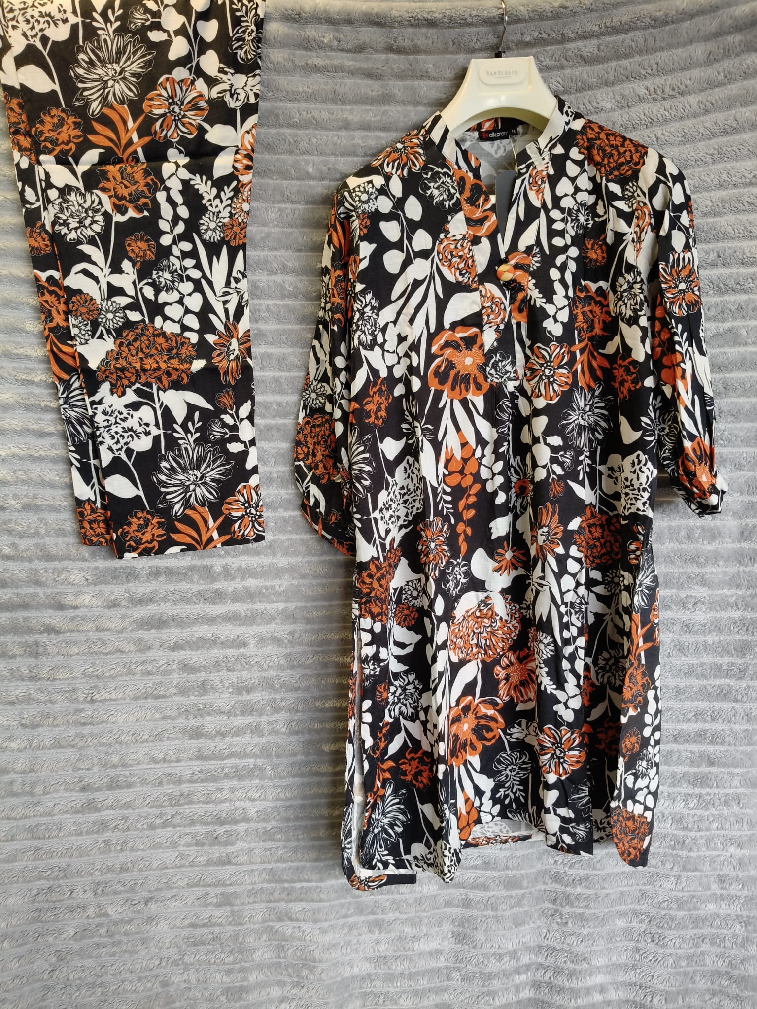 Autumn Bloom – Alkaram Printed 2-Piece Set - Image 2