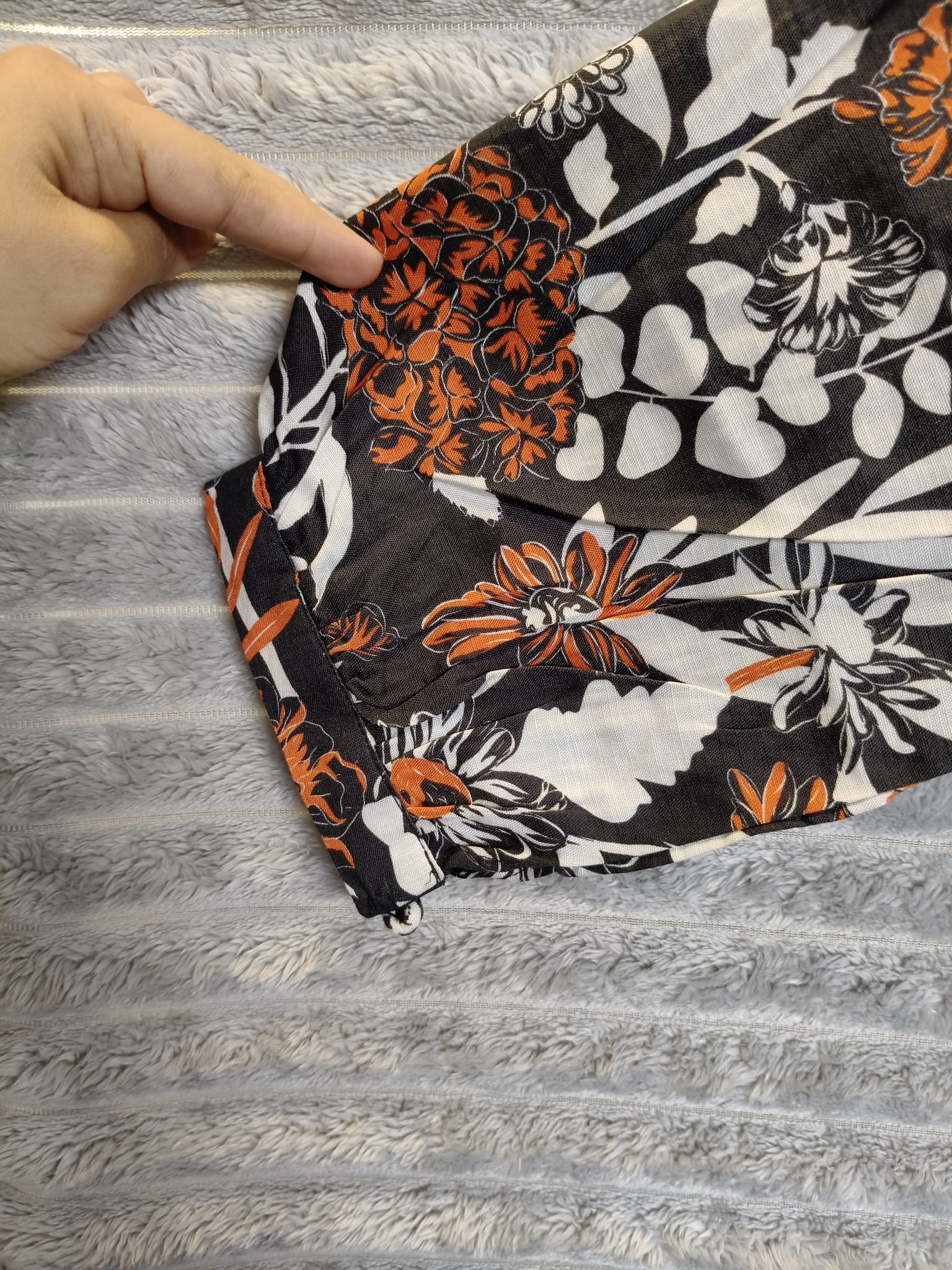 Autumn Bloom – Alkaram Printed 2-Piece Set - Image 5