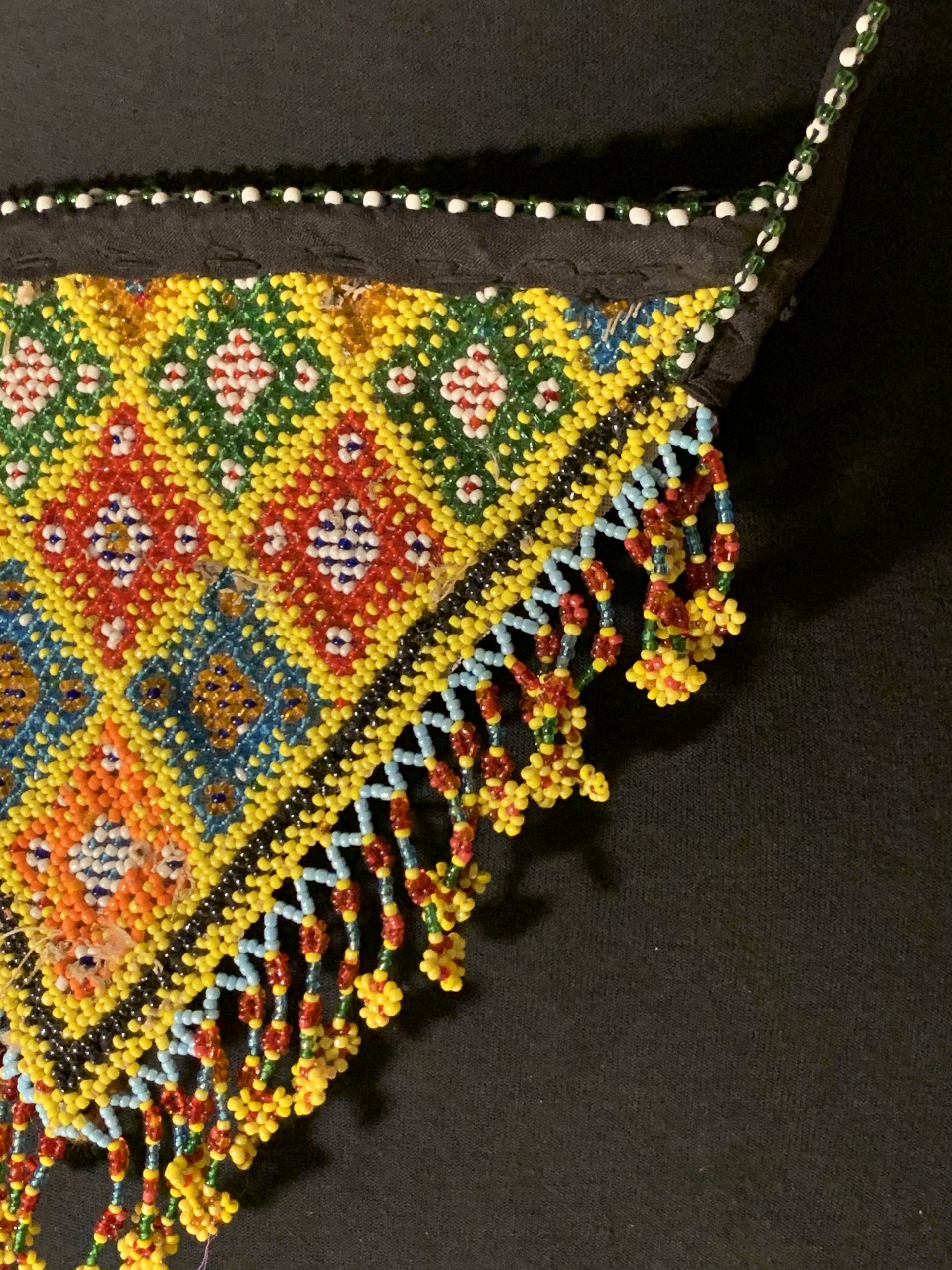Afghan Diamond Prism Beaded Purse - Image 3