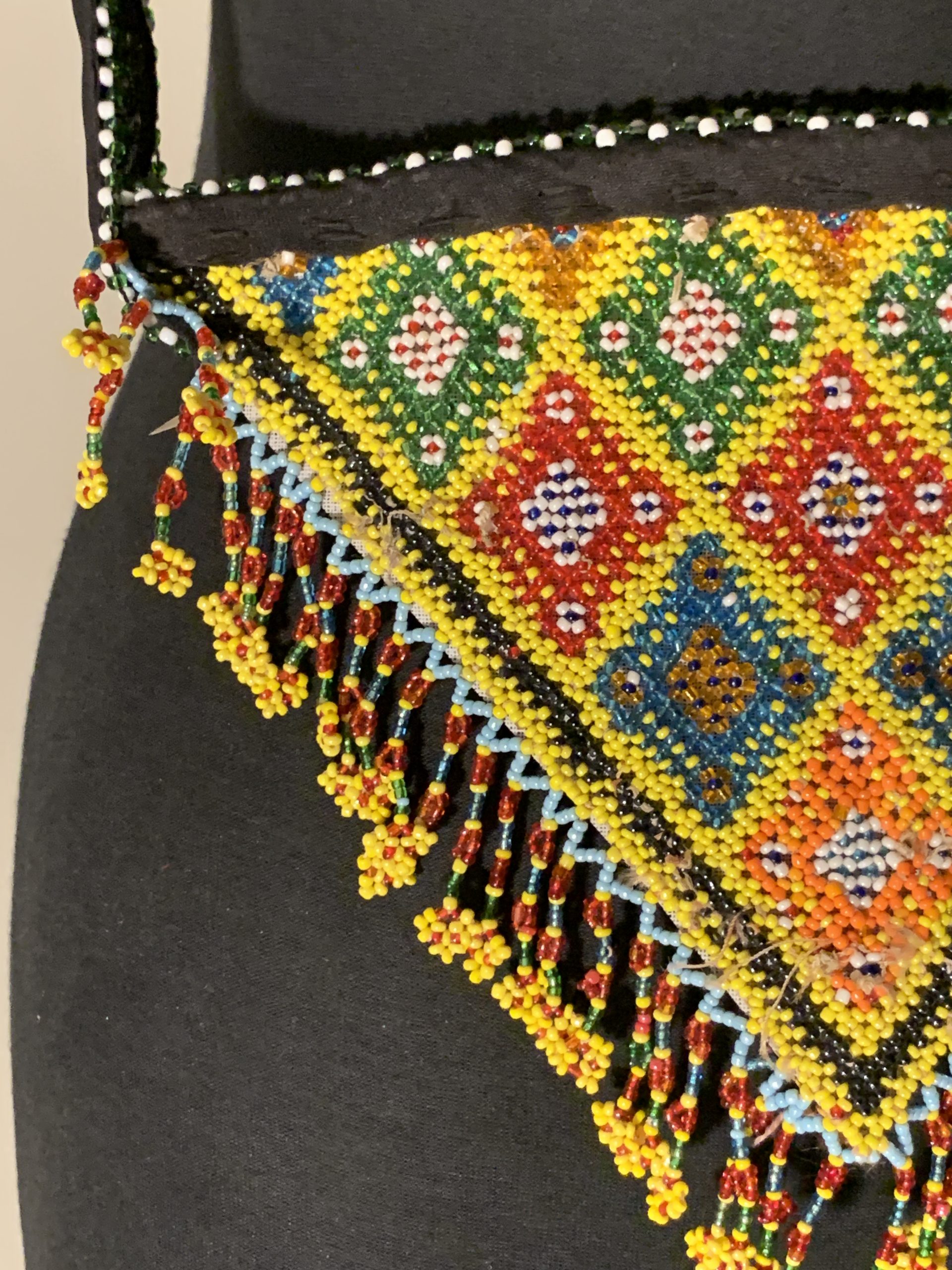 Afghan Diamond Prism Beaded Purse - Image 4
