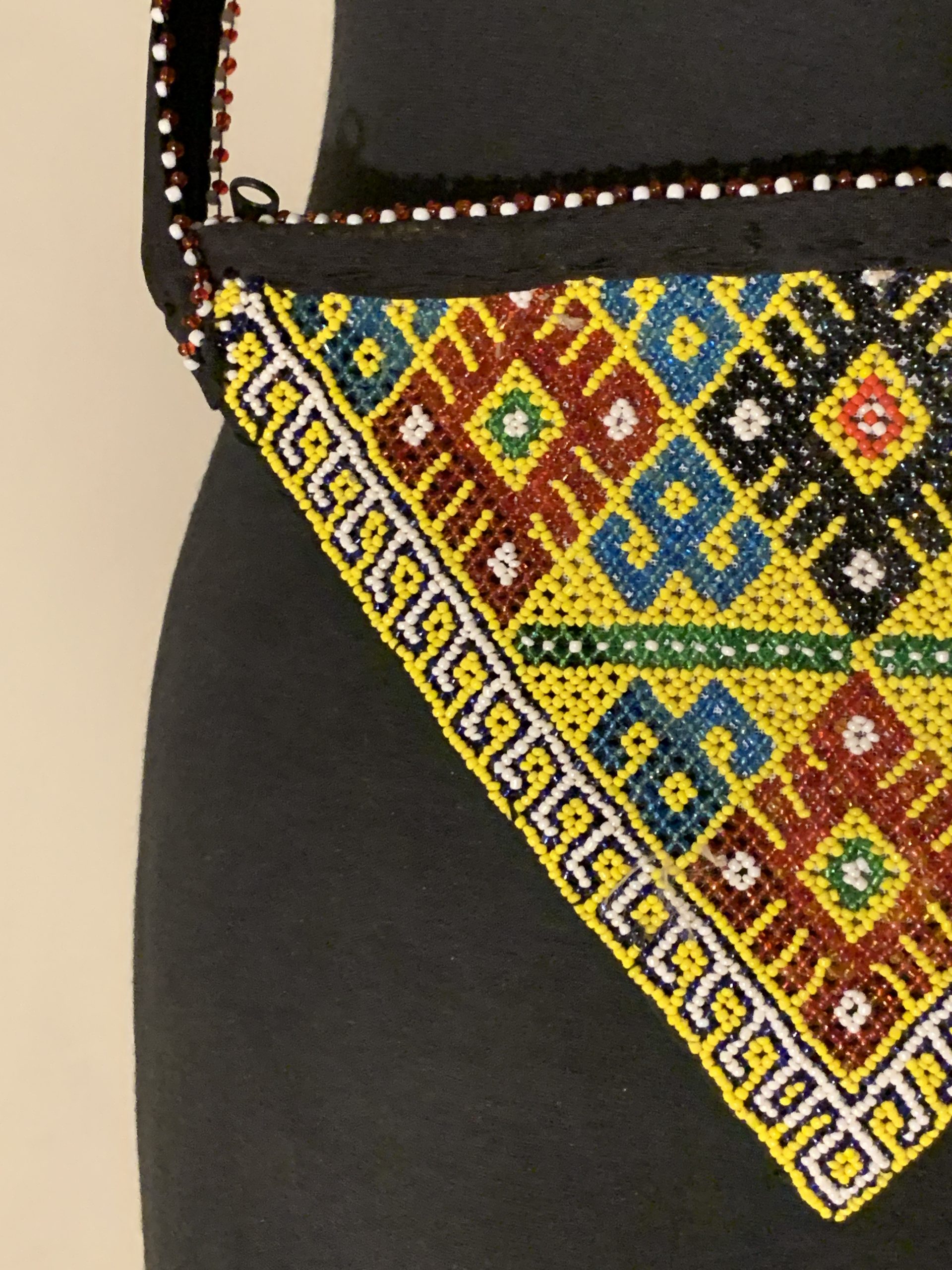 Afghan Royal Grid Beaded Purse - Image 3