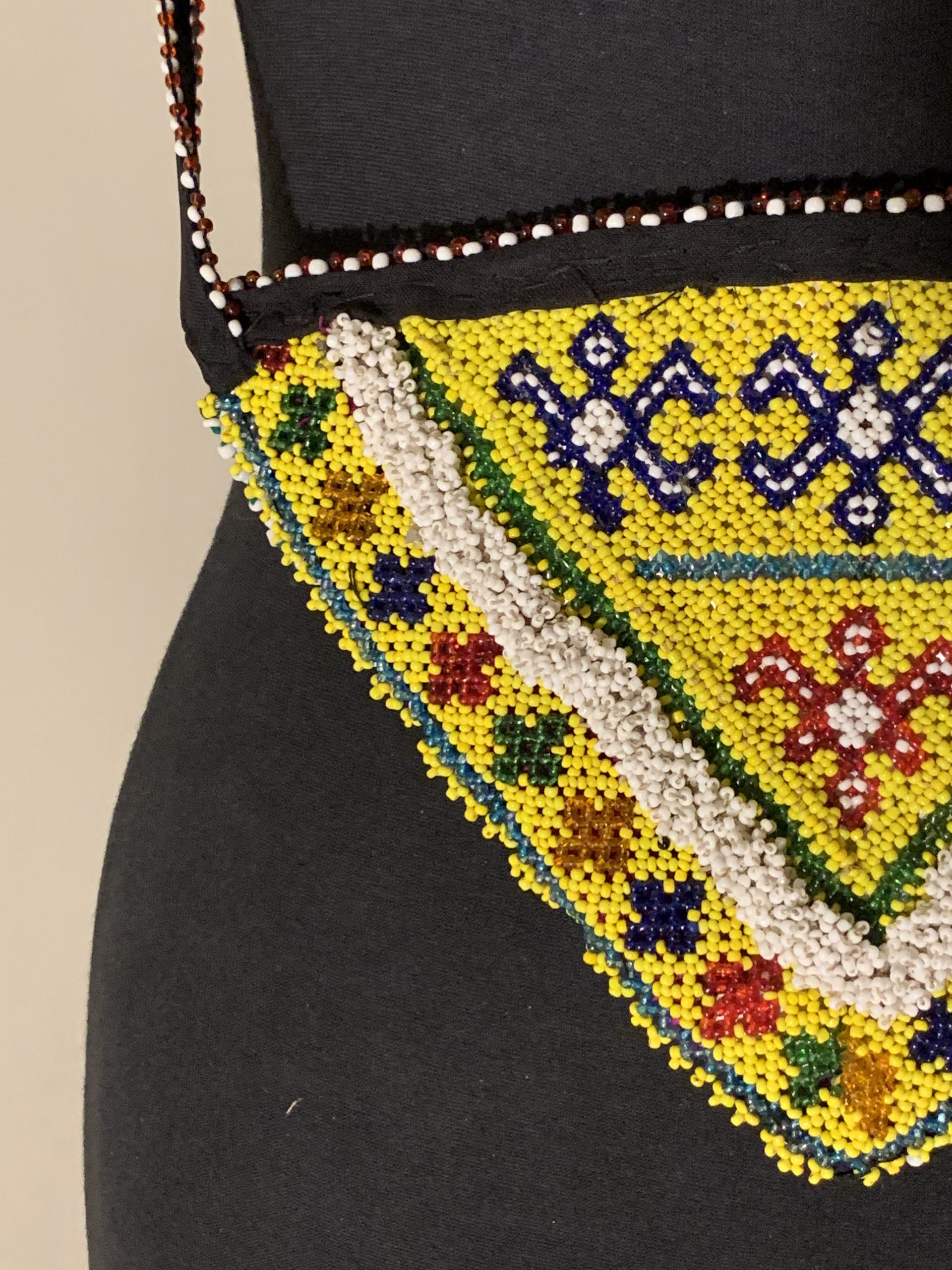 Afghan Floral Crown Beaded Purse - Image 4