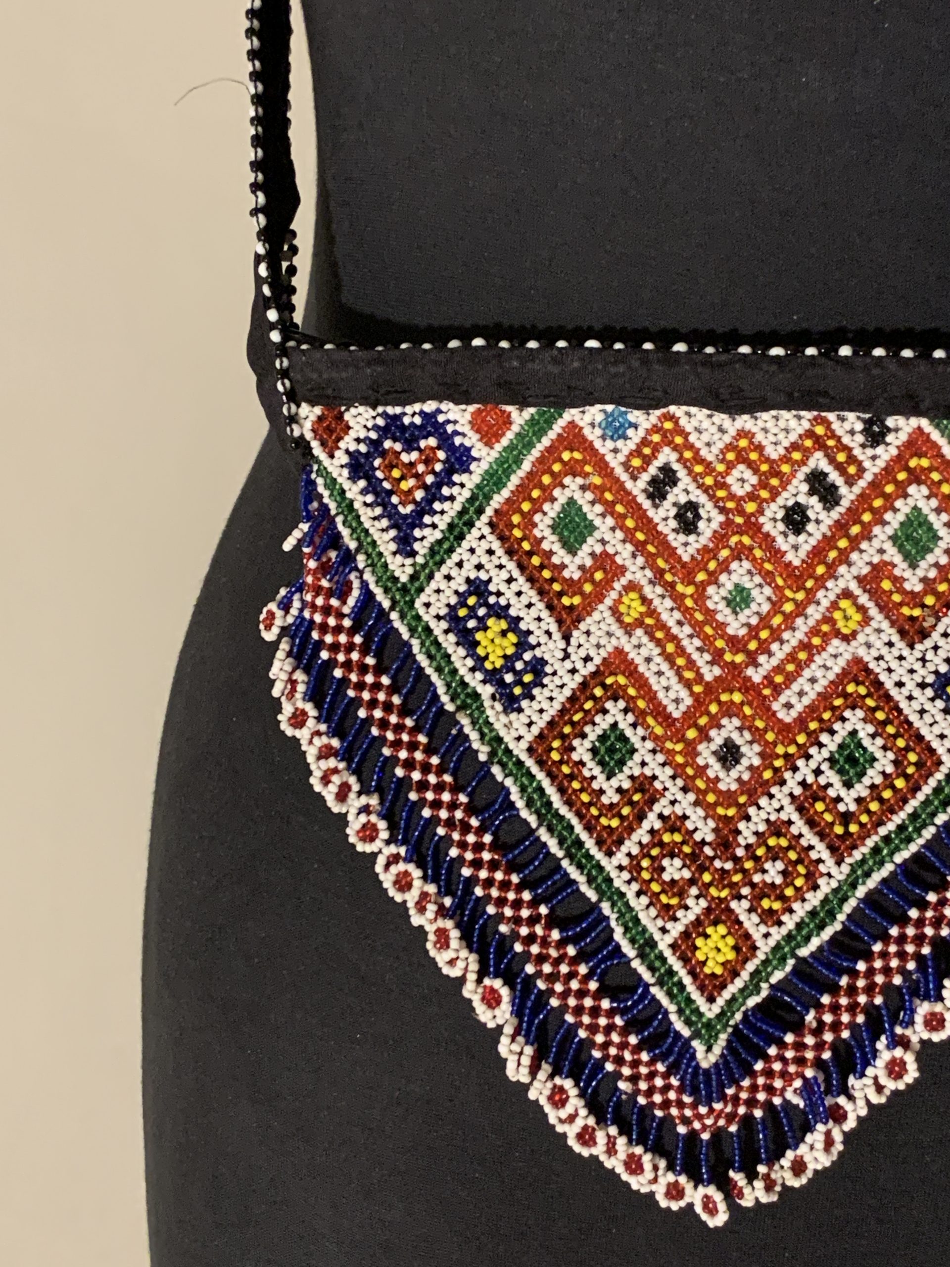 Diamond Matrix Afghan Beaded Handbag - Image 4