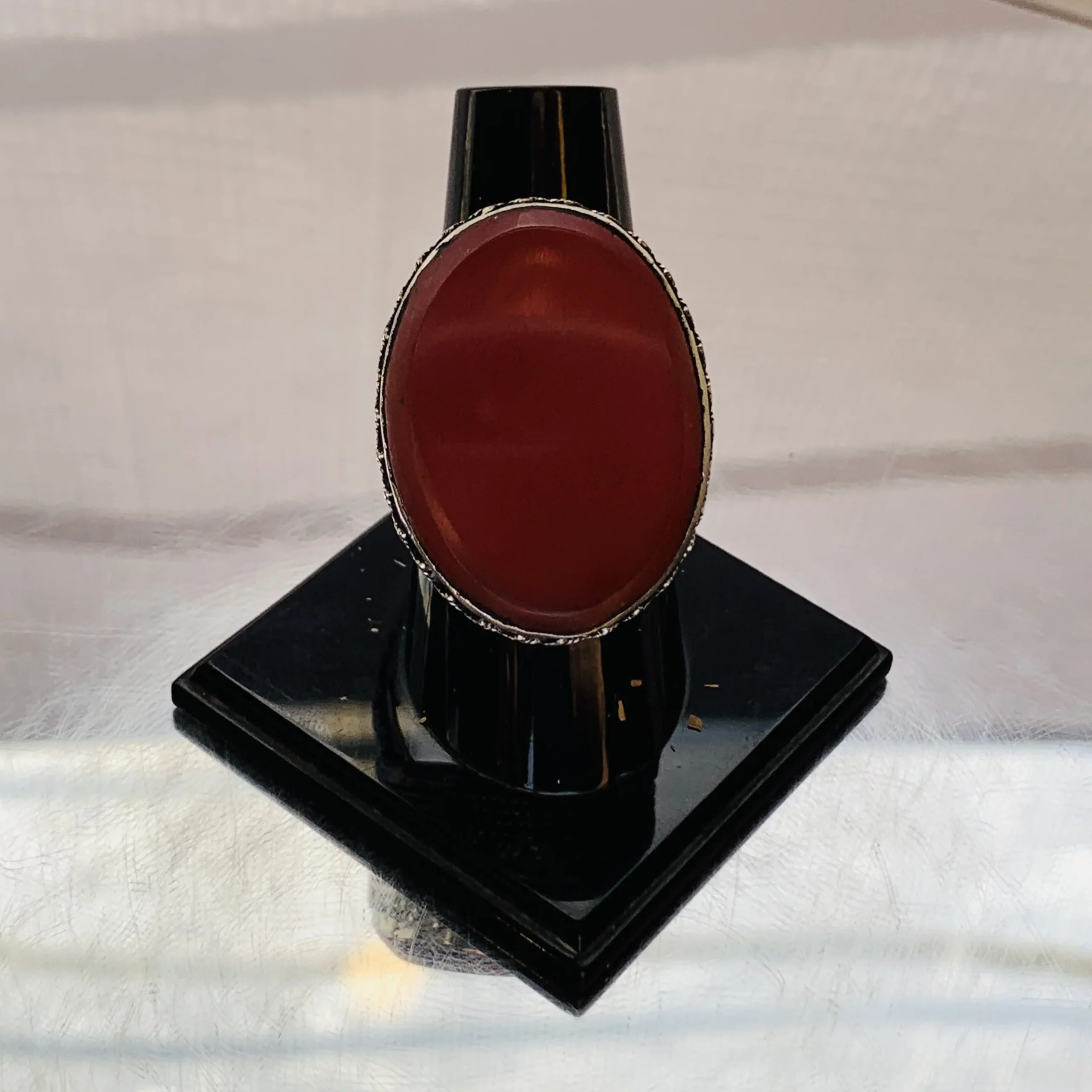 Red Round Afghan Ring with Antique Gold Frame - Image 4