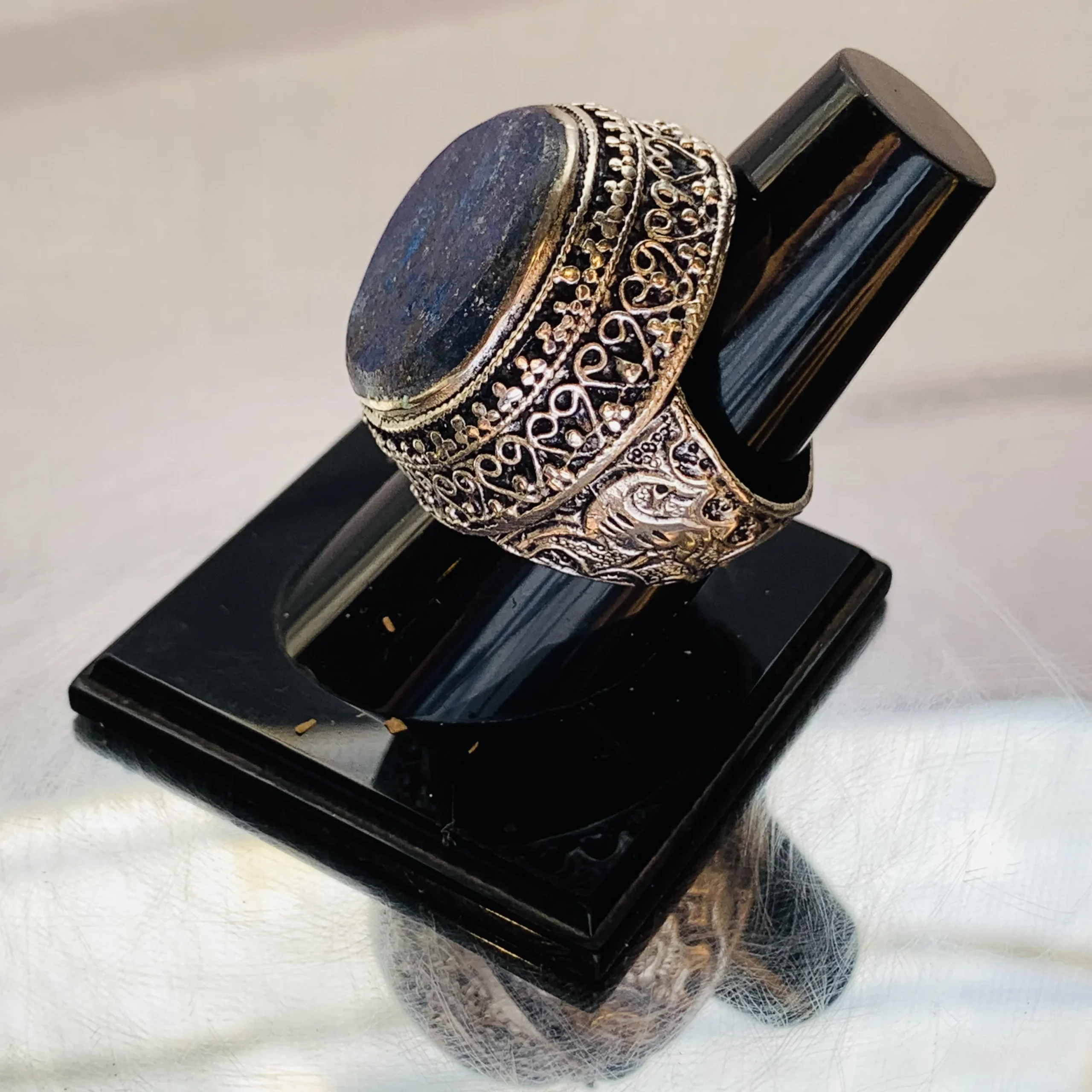Afghan Lapis Lazuli Ring - Image 3