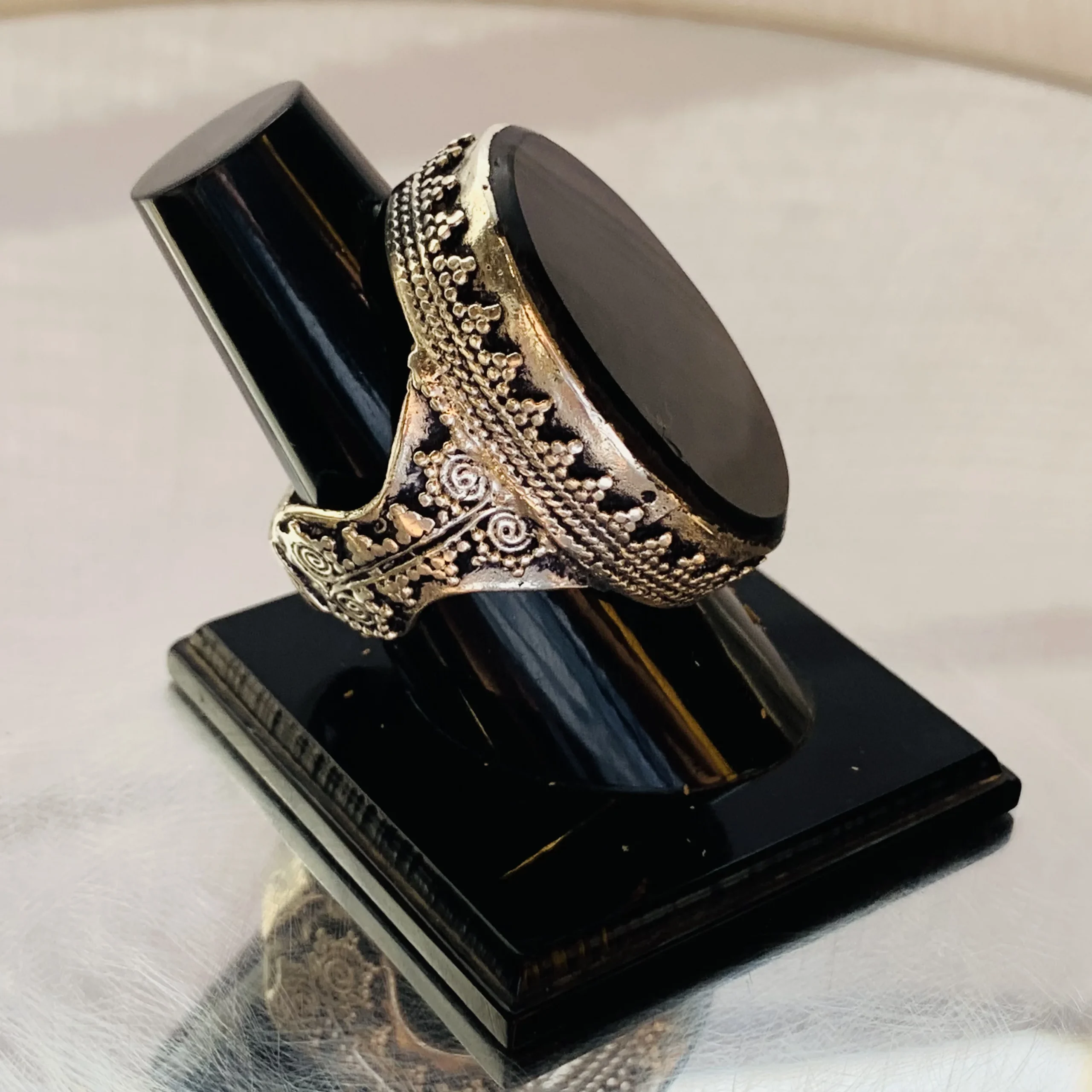Black Onyx Oval Ring - Image 3