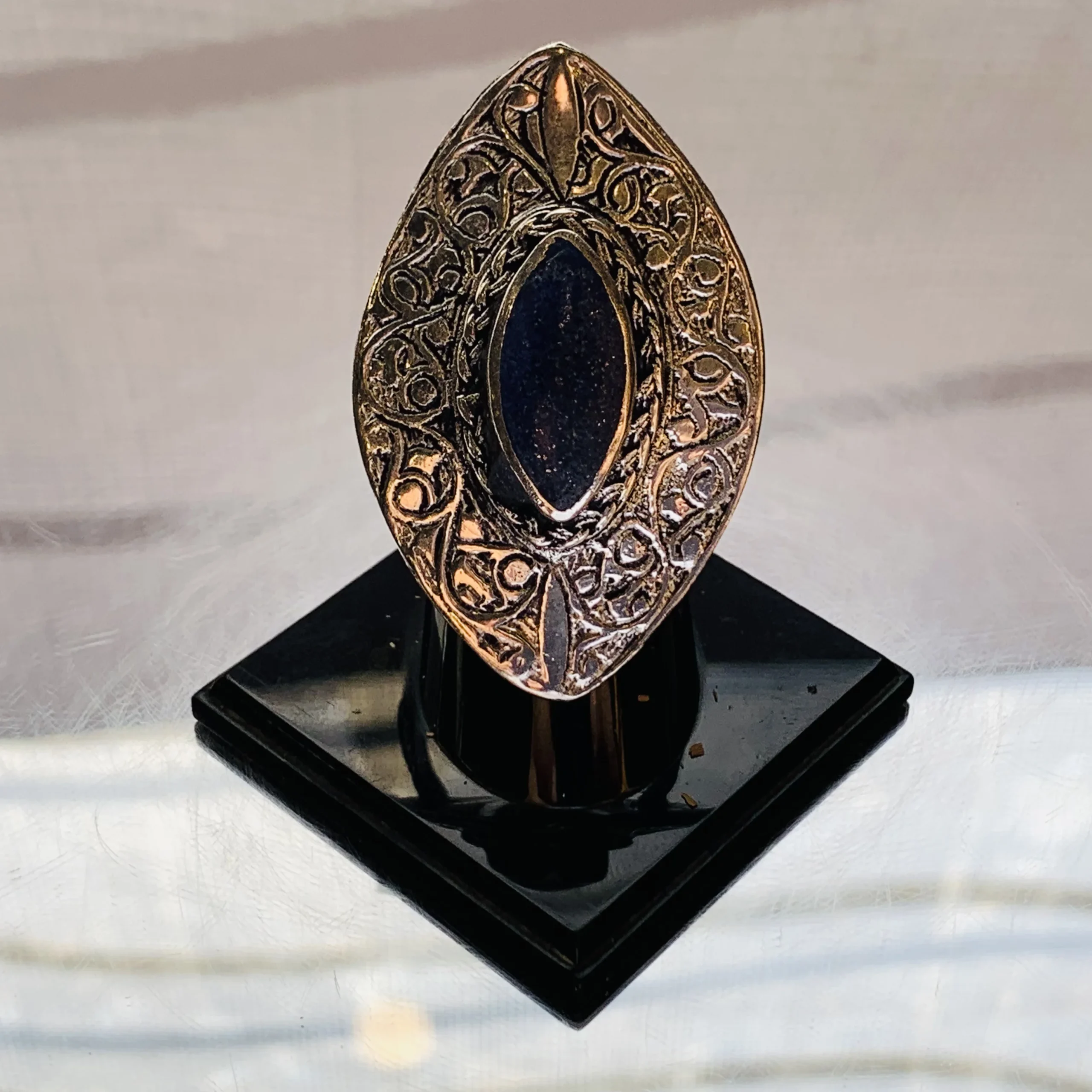 Elongated Floral Afghan Lapis Ring - Image 2
