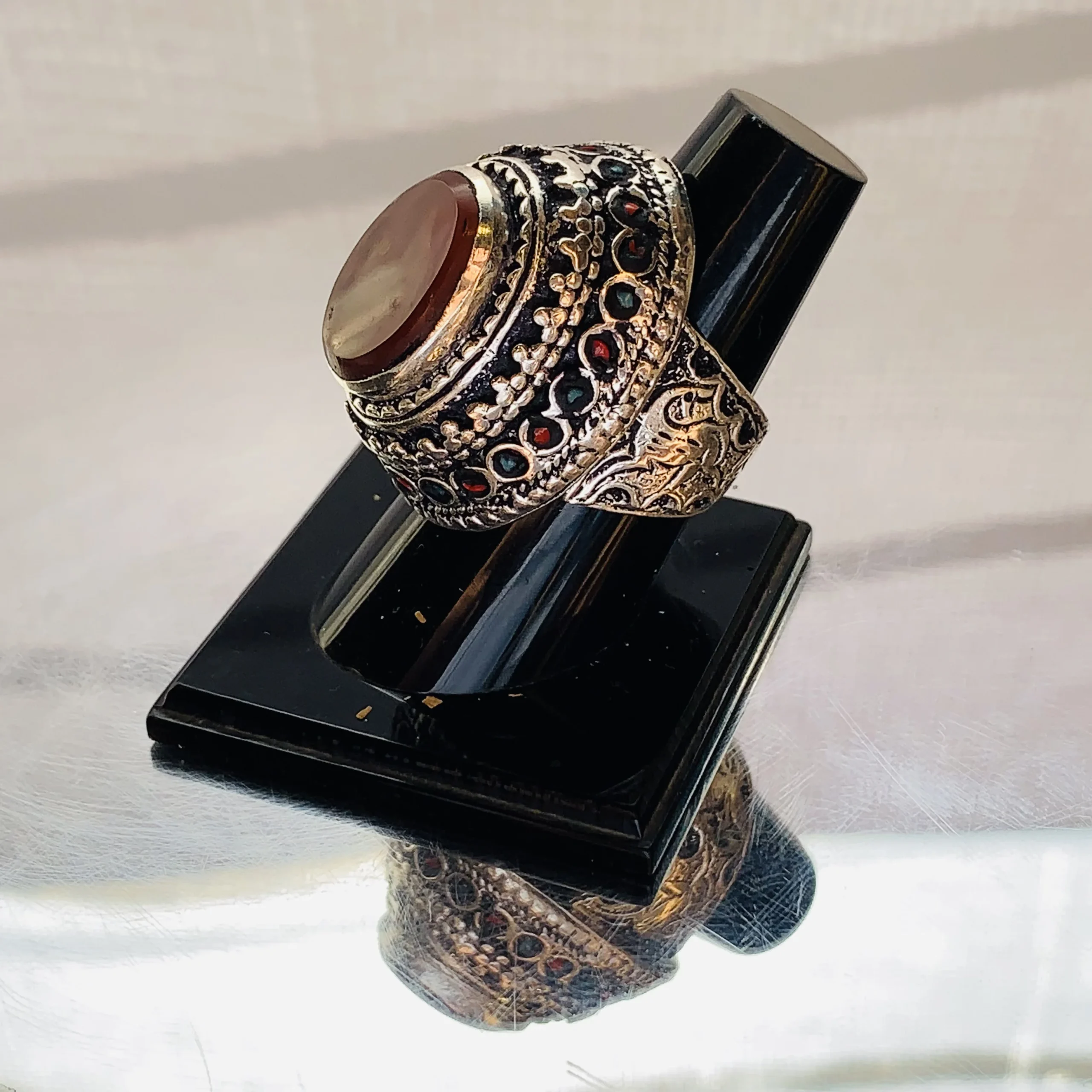 Carnelian Oval Kuchi Ring with Tribal Multistone Frame - Image 4